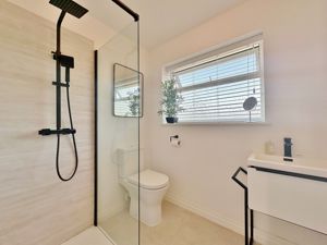 Photo 16- click for photo gallery